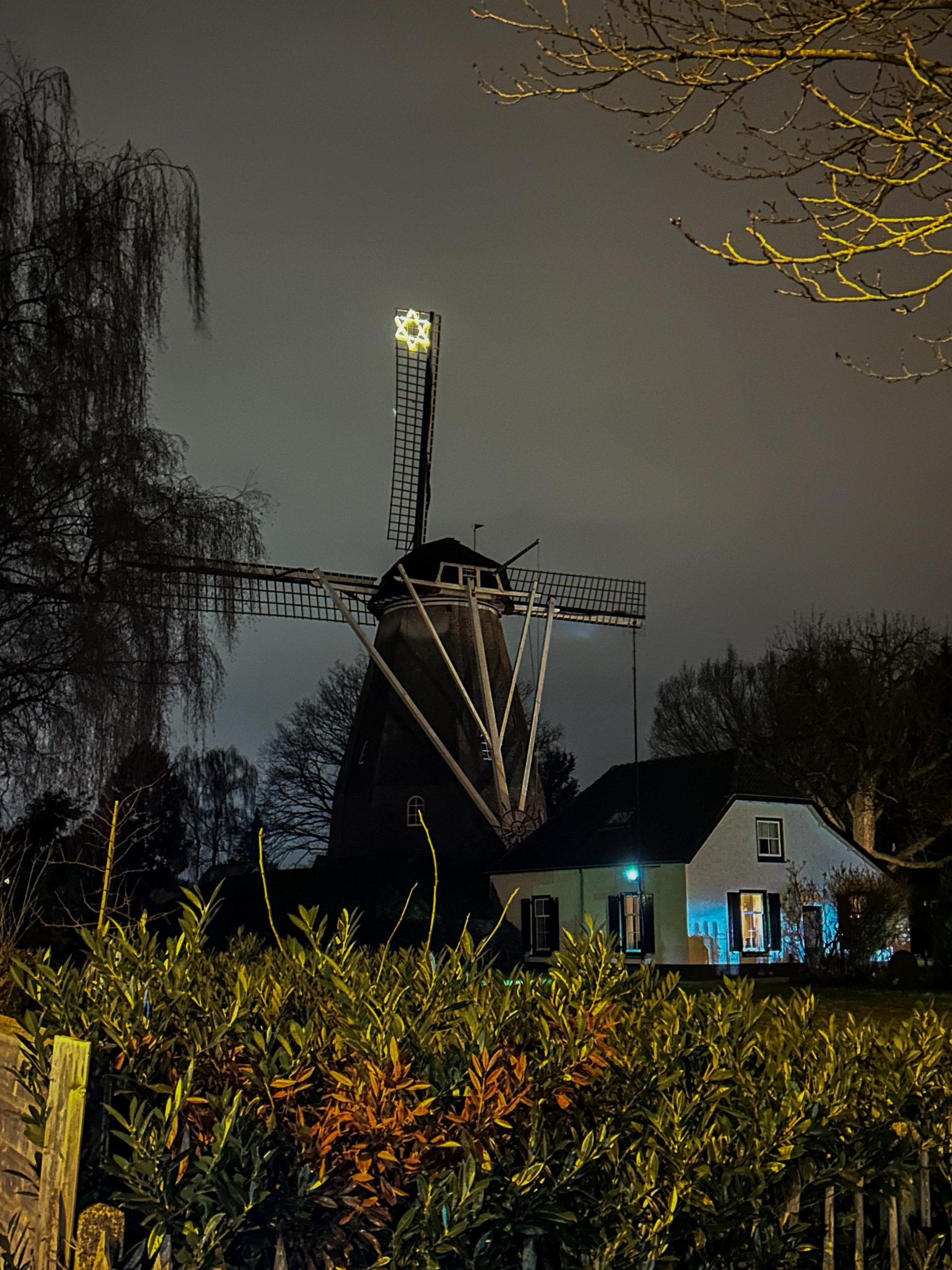 De ster hangt er weer in!